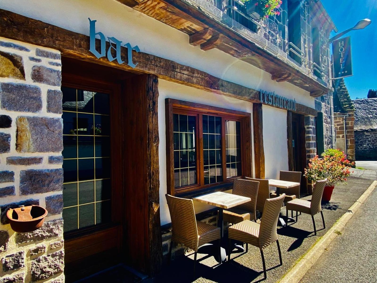 Hotel Restaurant Du Plomb Du Cantal Murat  Bagian luar foto