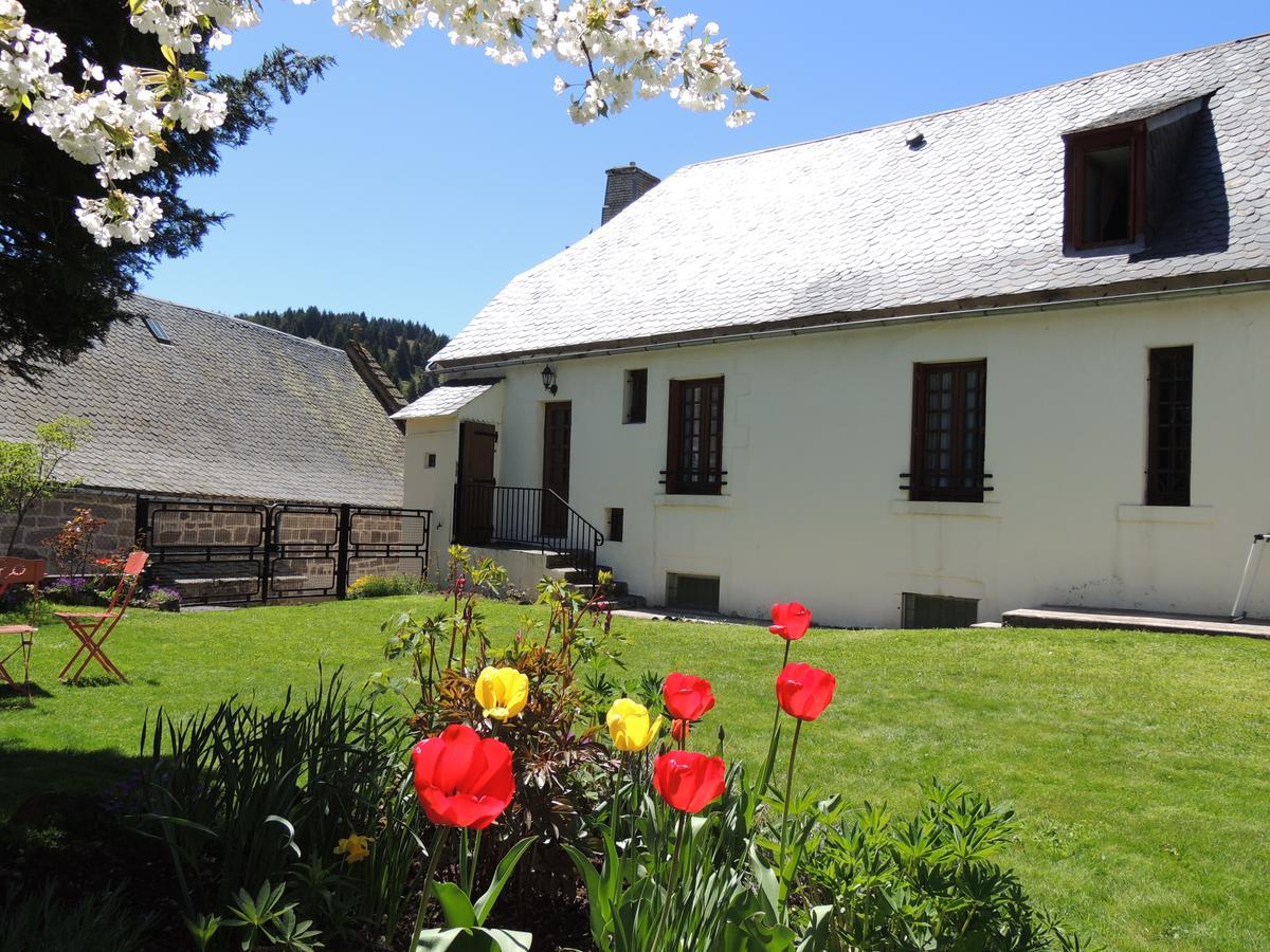 Hotel Restaurant Du Plomb Du Cantal Murat  Bagian luar foto